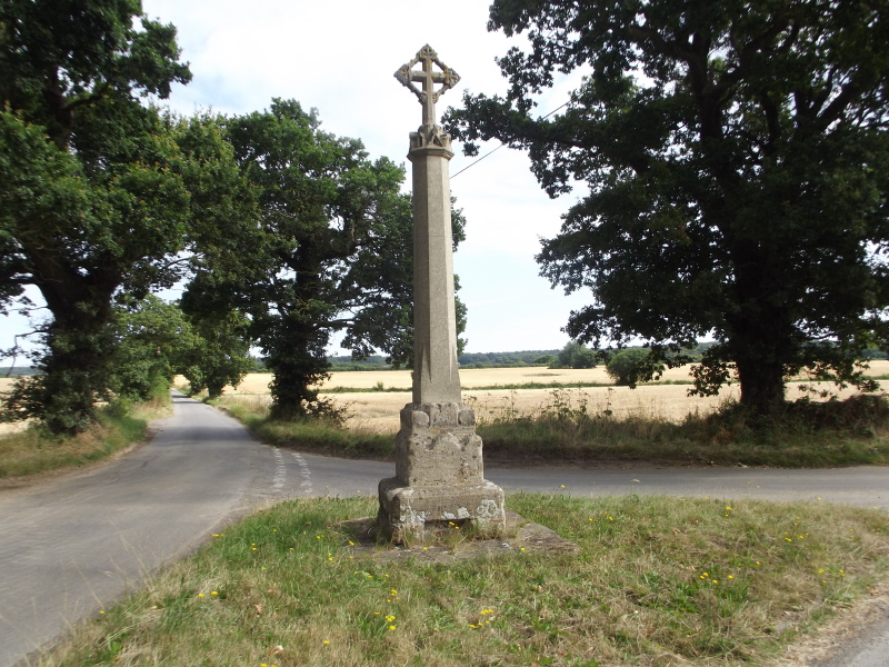 Aylmerton Cross