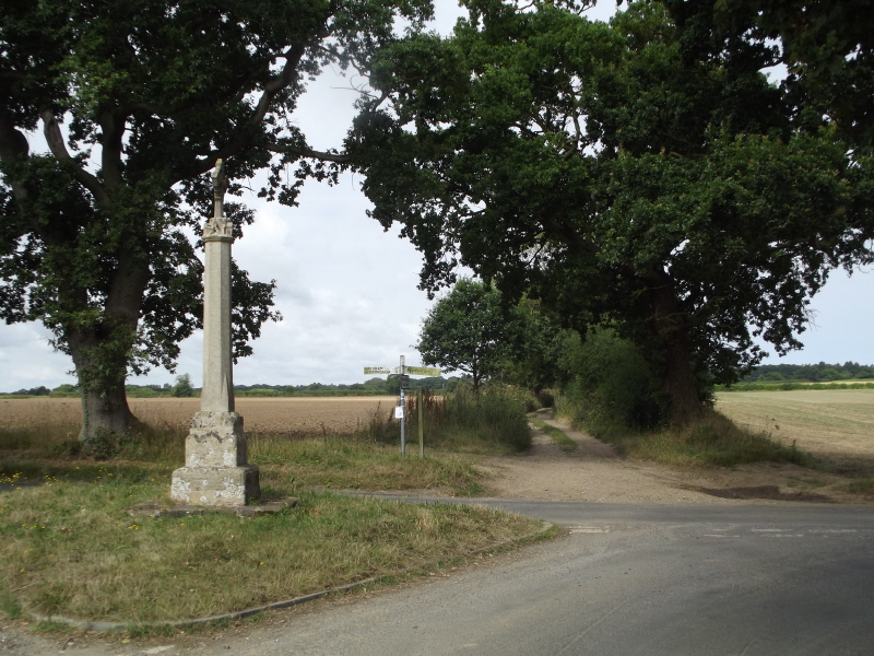 Aylmerton Cross