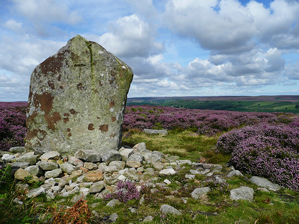 Click for the gallery page to add comments and vote (PID:81518) Danby Rigg Cairn With Standing Stone