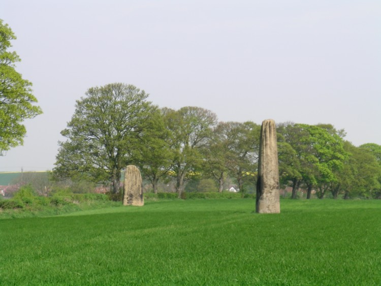 A view of the second and third arrows, taken using a Nikon E5400 digital camera, on the 1st of May 2004.
