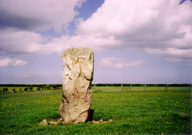 Click for the gallery page to add comments and vote (PID:13843) Wades Stone (South)