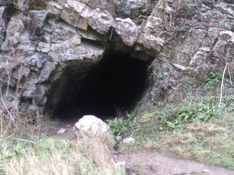 Click for the gallery page to add comments and vote (PID:120302) Aveline's Hole