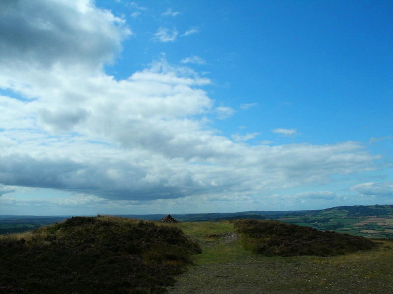 Click for full size image of Hurley Beacon Tumulus (PID:113286) Hurley Beacon Tumulus