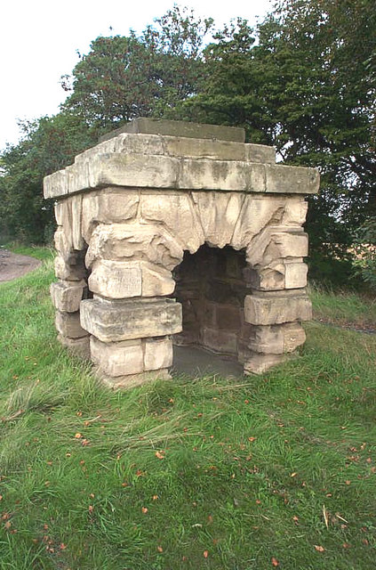 Click for the gallery page to add comments and vote (PID:67854) Robin Hood's Well (Burghwallis)