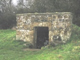 Holy Well (Burton Dassett) - PID:12618