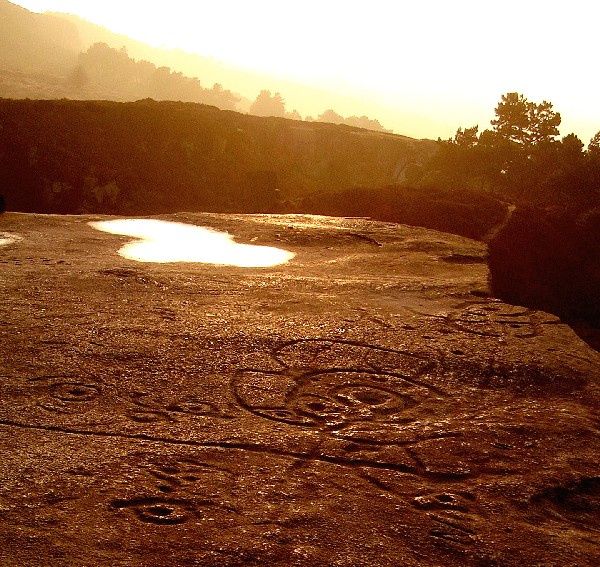 Click for the gallery page to add comments and vote (PID:12670) Hanging Stones Rock