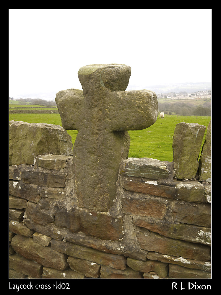 Click for the gallery page to add comments and vote (PID:56212) Laycock Cross (Keighley)