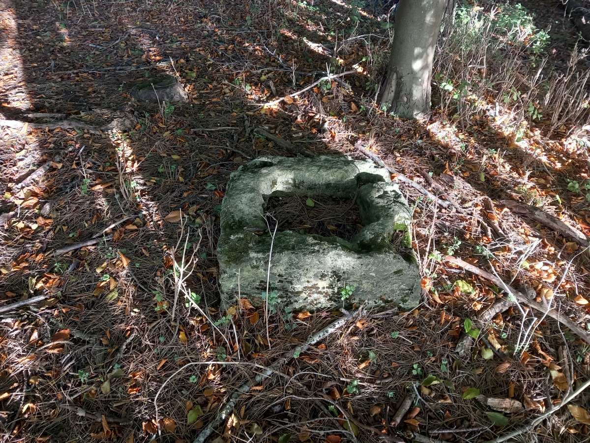 Long Barrow Cross