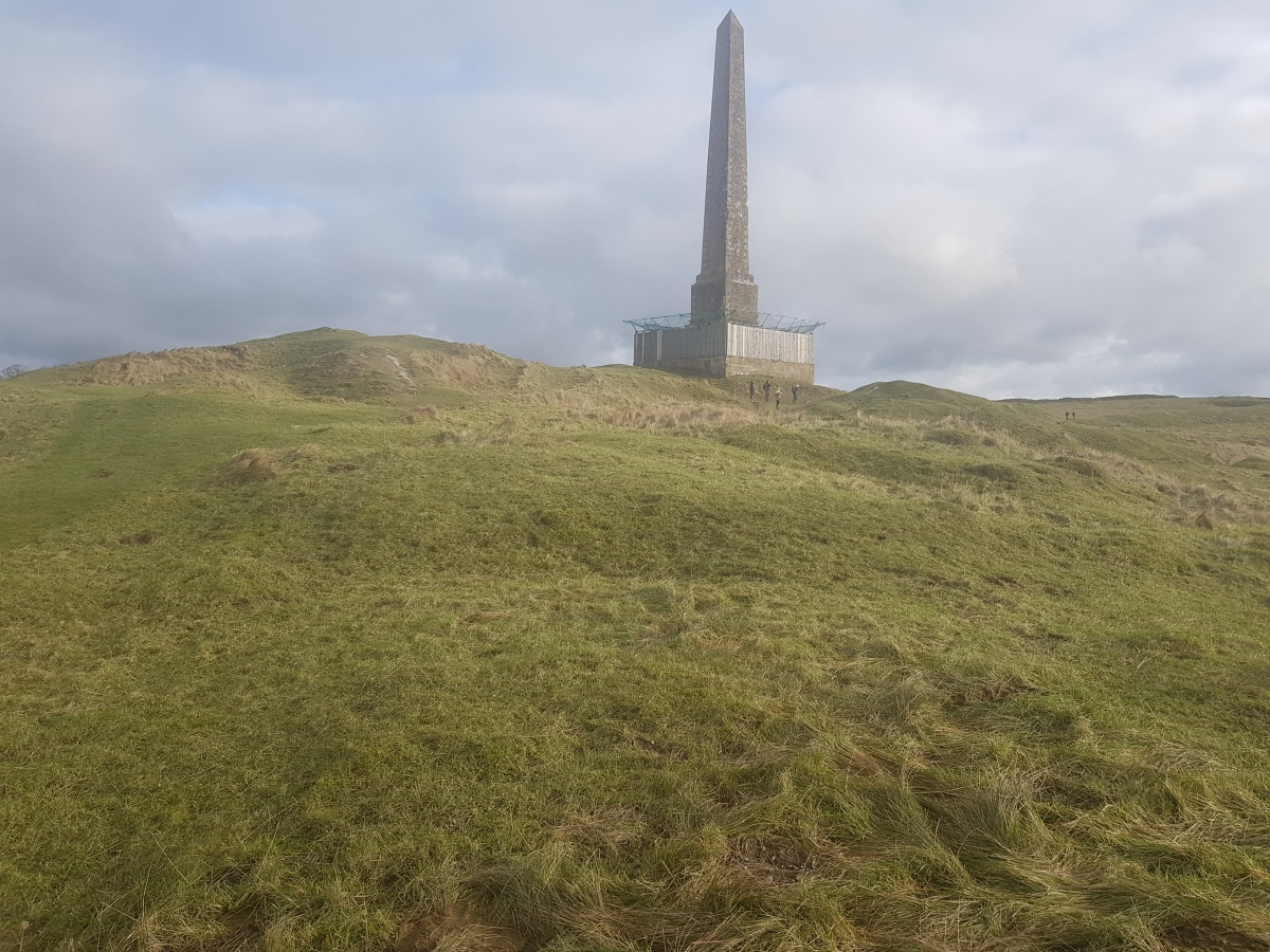 Click for the gallery page to add comments and vote (PID:306832) Oldbury Hill Long Mound