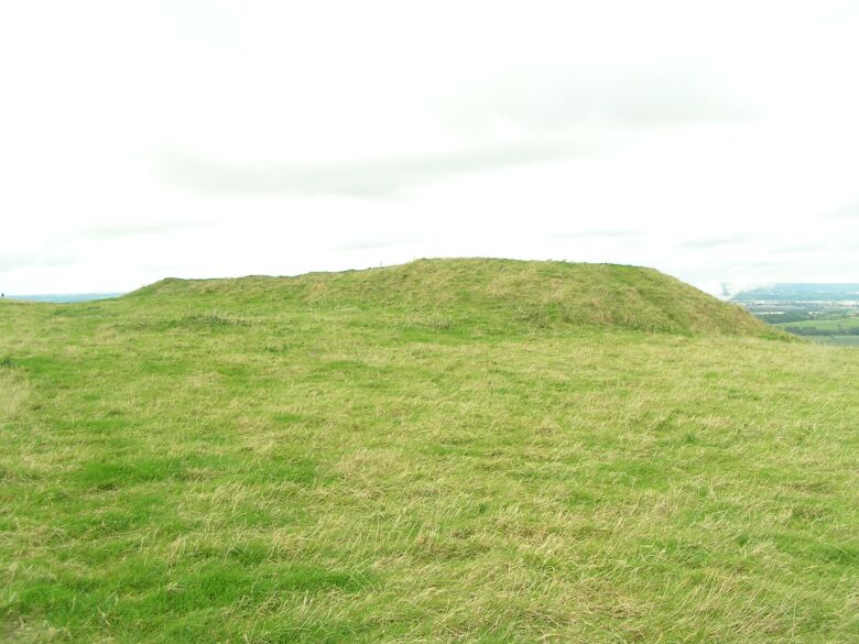 Click for the gallery page to add comments and vote (PID:9353) Bratton Long Barrow