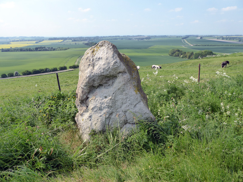 Click for the gallery page to add comments and vote (PID:181928) Hackpen Hill Standing Stone