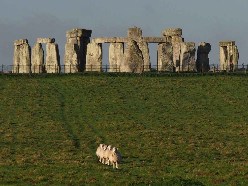 Click for the gallery page to add comments and vote (PID:163947) Stonehenge.