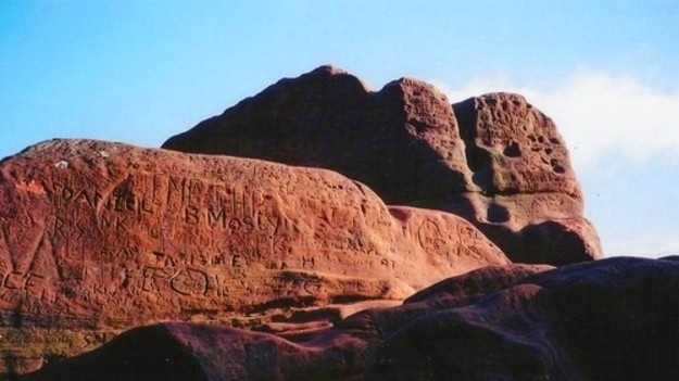 Click for the gallery page to add comments and vote (PID:107676) Thor's Stone