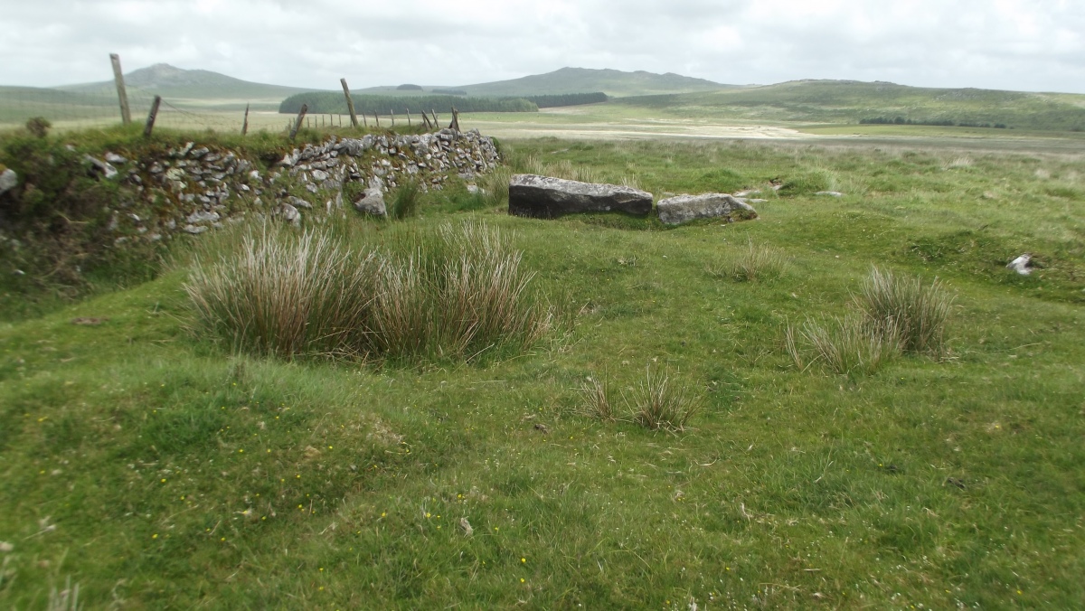 Click for the gallery page to add comments and vote (PID:243669) Casehill Cairn