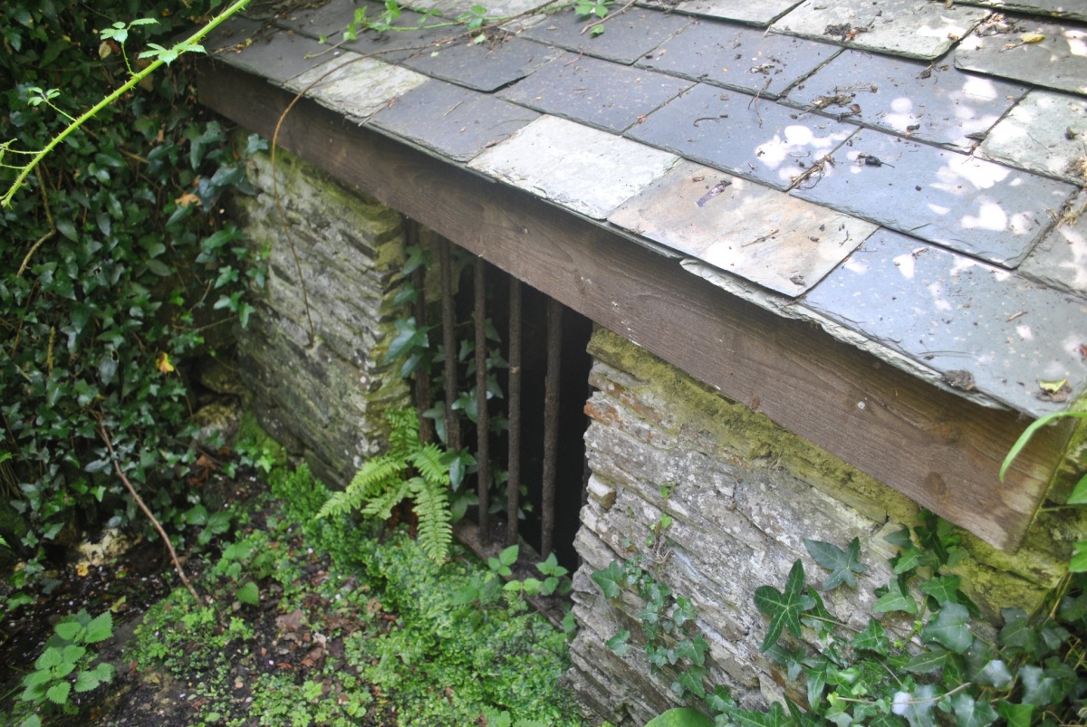 Feock Holy Well