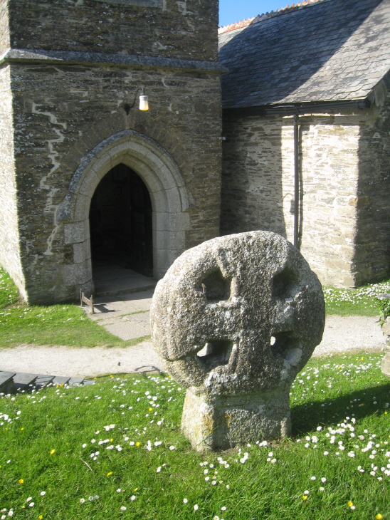 Click for the gallery page to add comments and vote (PID:120947) St Michael's Porthilly Churchyard Cross