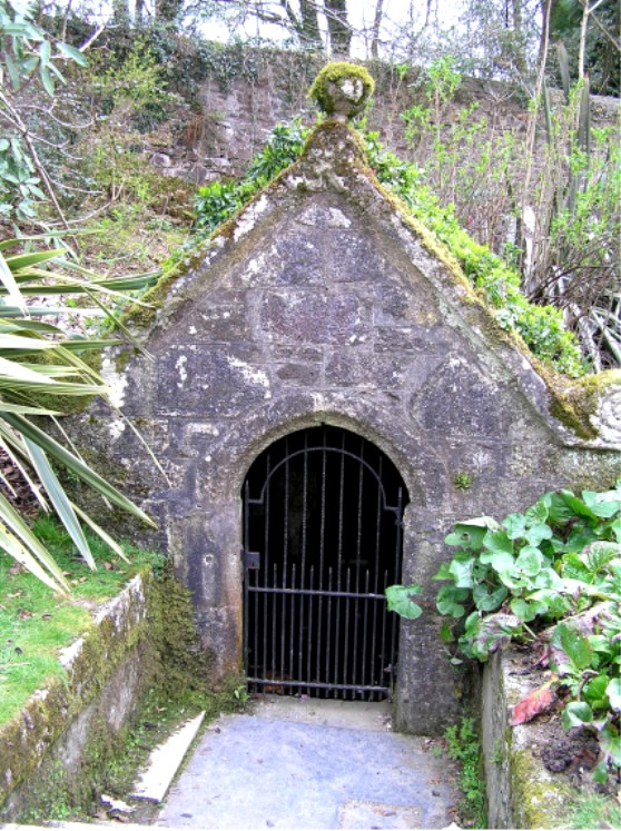 Holy Well (Lanhydrock)