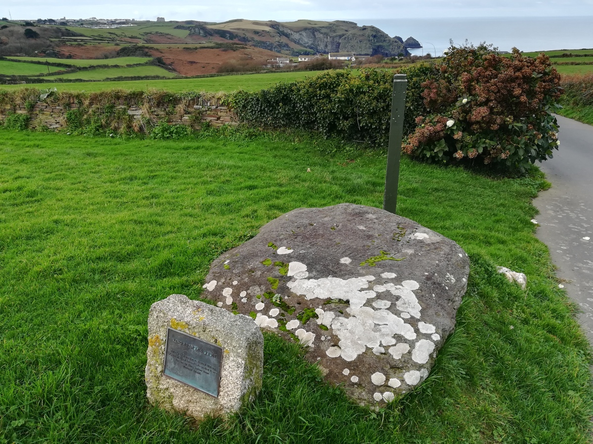 King Arthur's Quoit [Trethevey Quoit] Chambered Tomb : The Megalithic ...