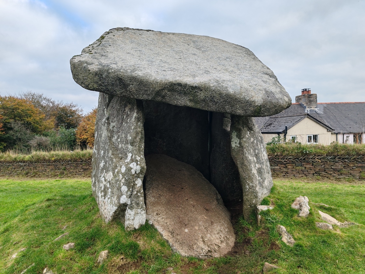 Click for full size image of Trethevy Quoit (PID:280882) Trethevy Quoit