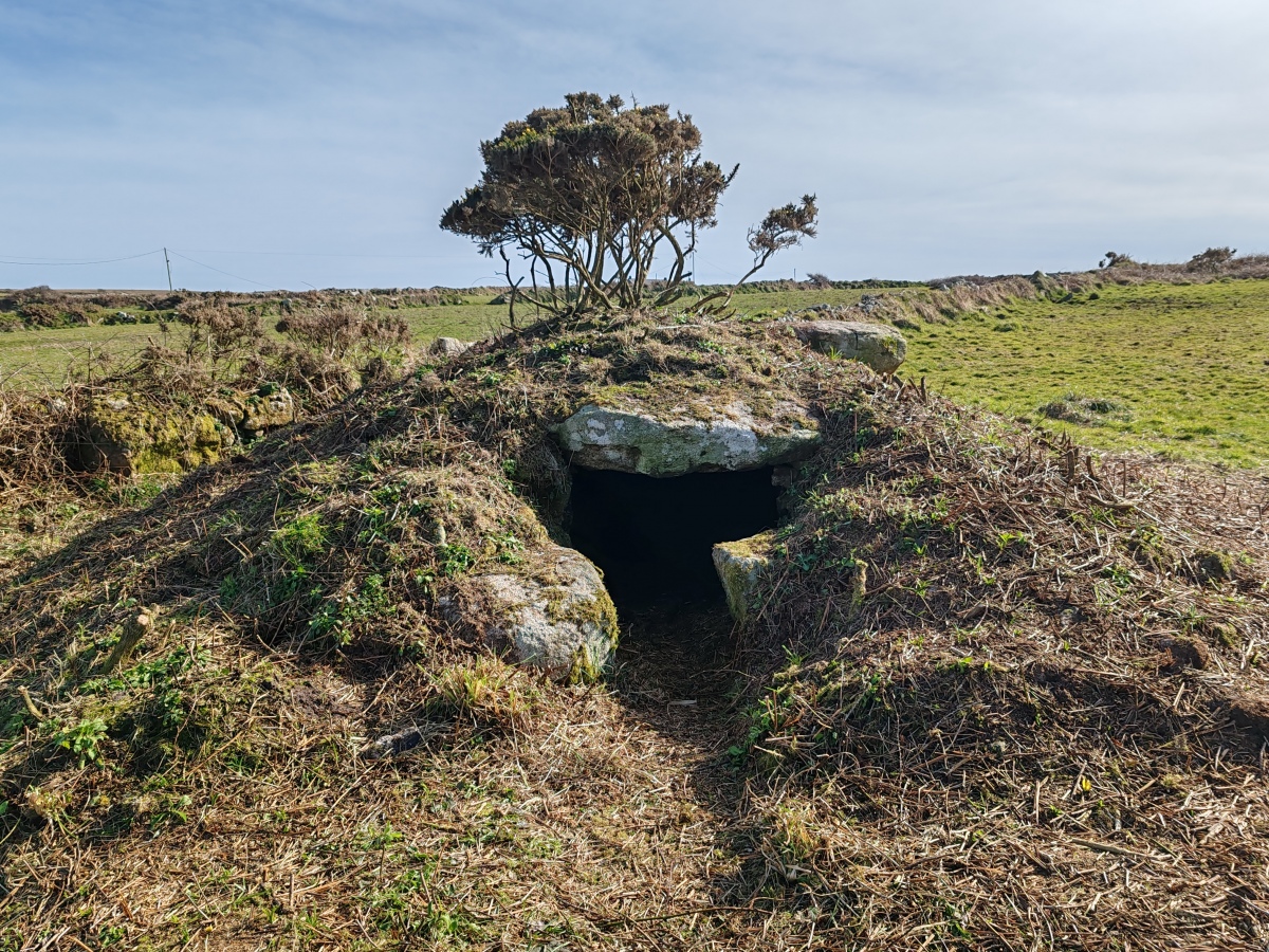Treen Entrance Grave (SW)