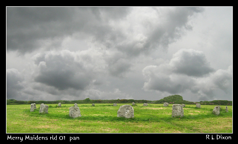 Click for the gallery page to add comments and vote (PID:40101) Merry Maidens (Circle)