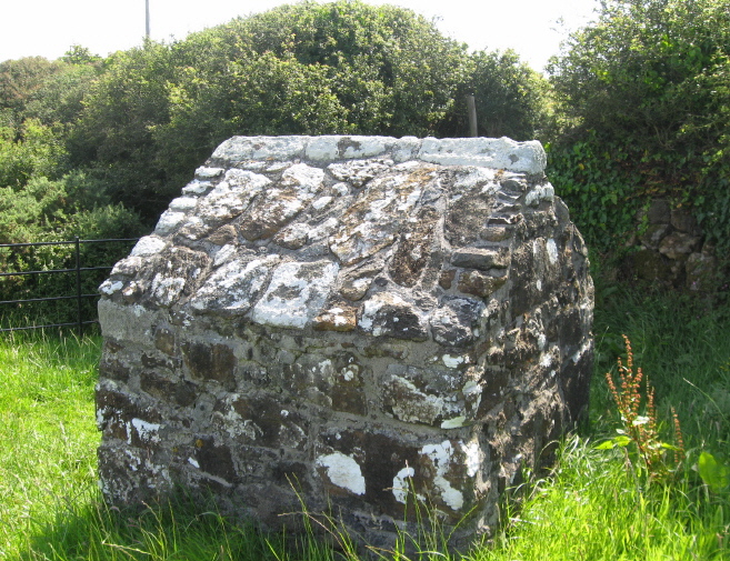 Click for the gallery page to add comments and vote (PID:78967) St Ruan's Well (Cadgwith)