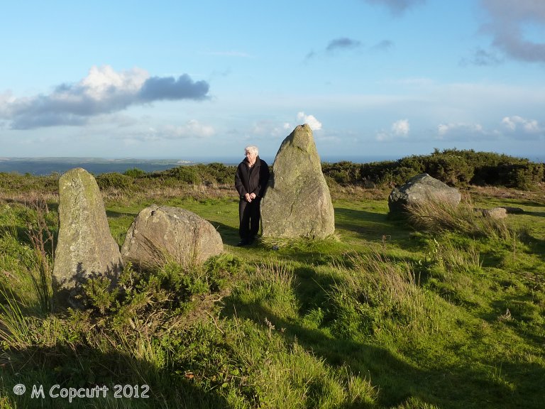 Click for the gallery page to add comments and vote (PID:100045) Caerloggas Down Circle