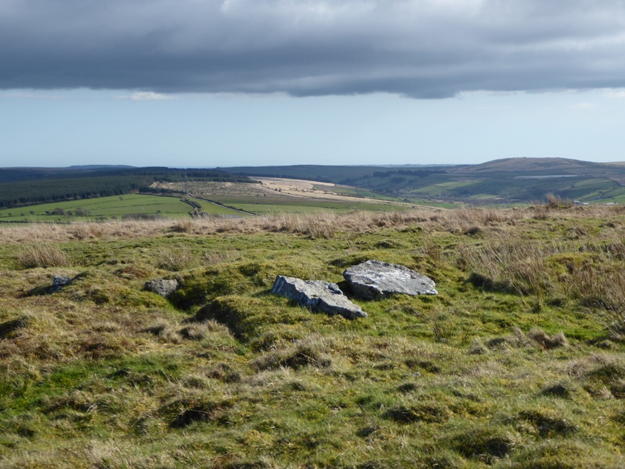 The Beacon Cairns