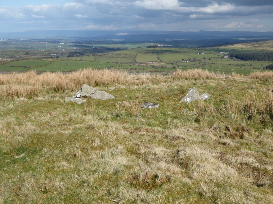 The Beacon Cairns