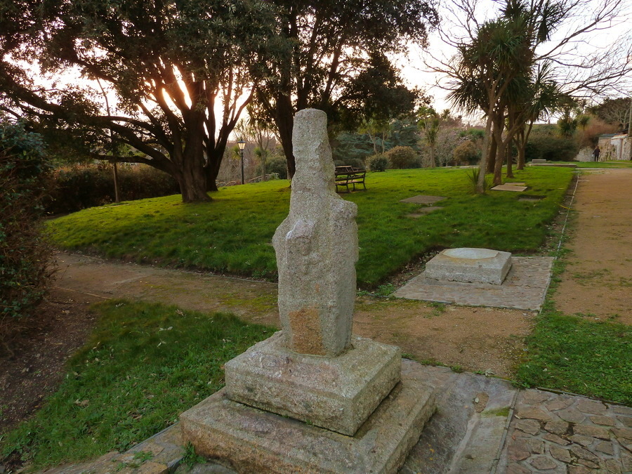 Click for full size image of St Mary's Cross (PID:161315) St Mary's Cross