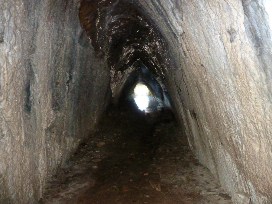 Porthcothan Cave
