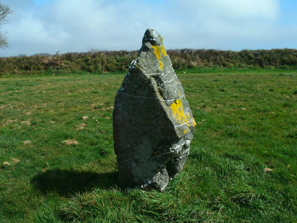 Click for the gallery page to add comments and vote (PID:105847) Polperro (Kellow) Standing Stone