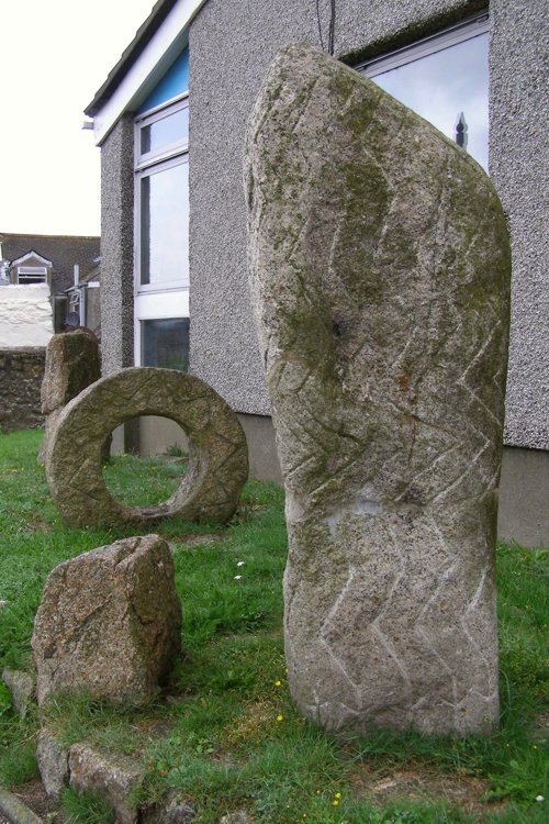 Men-An-Tol