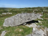 Propped stones on Garrow Tor - PID:215323