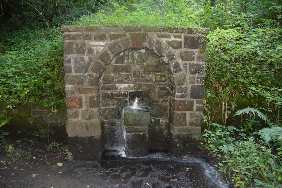 Click for the gallery page to add comments and vote (PID:201898) Gilsland Spa Well