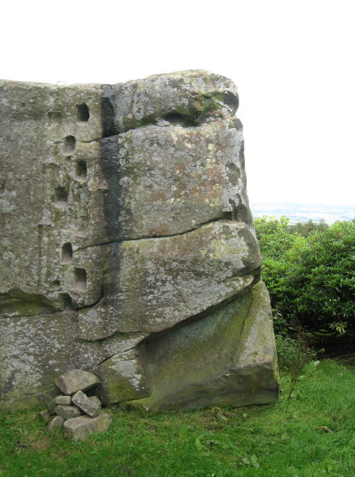 Click for the gallery page to add comments and vote (PID:53079) Andle Stone (Stanton Moor)