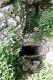 Etches cave