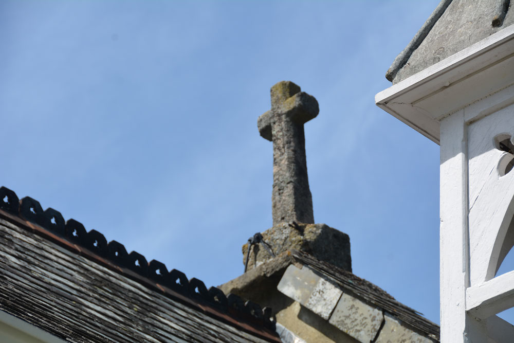 Click for the gallery page to add comments and vote (PID:198379) Sticklepath Methodist Chapel Cross