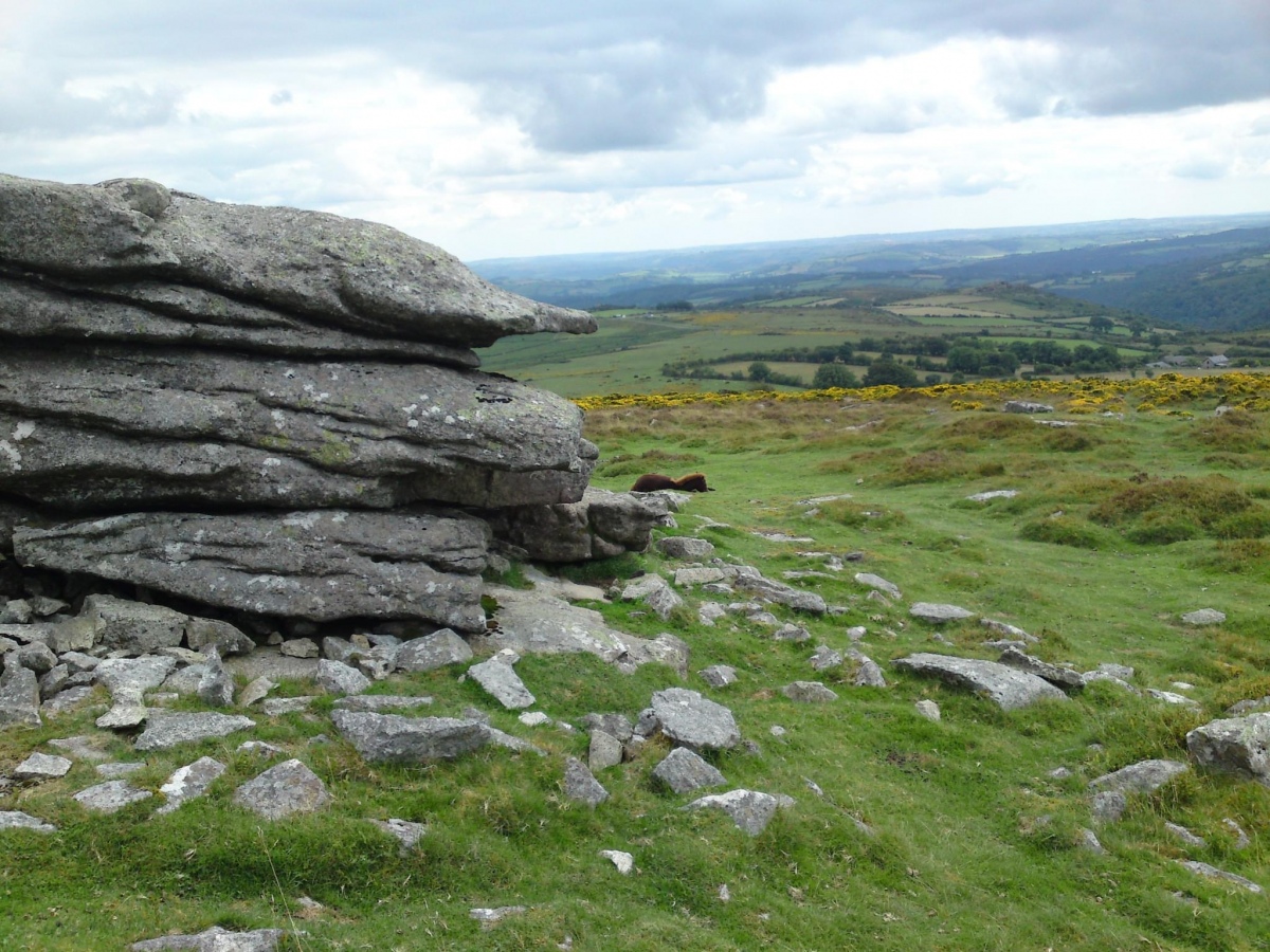 Corndon Down Cairns