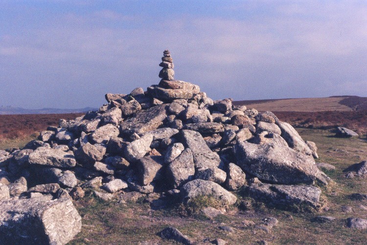 Click for the gallery page to add comments and vote (PID:29251) Hamel Down Platform Cairn (North)