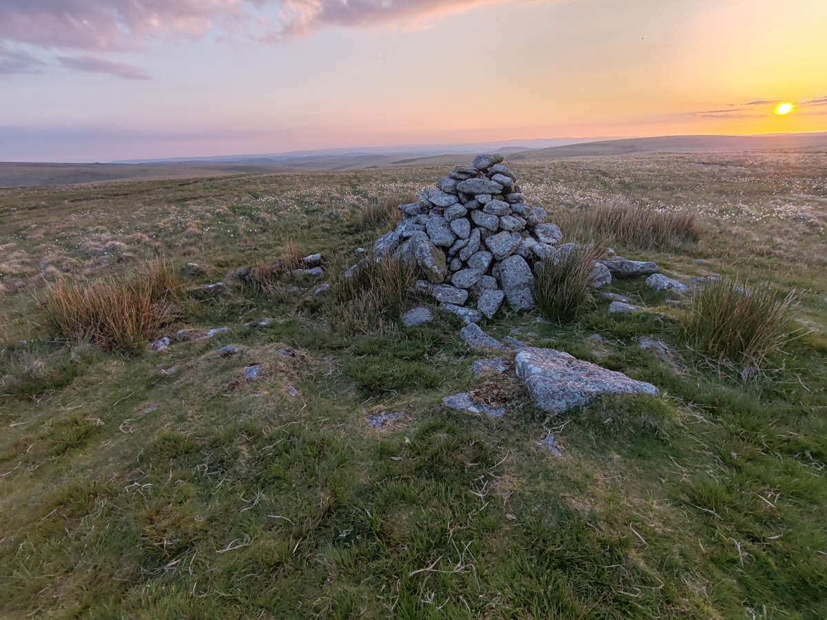 Click for full size image of Great Gnat's Head Cairn (PID:290899) Great Gnat's Head Cairn