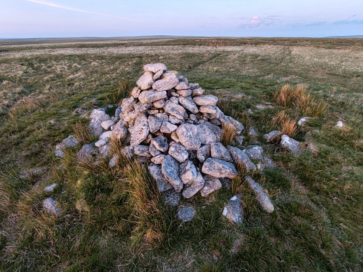 Click for full size image of Great Gnat's Head Cairn (PID:290896) Great Gnat's Head Cairn