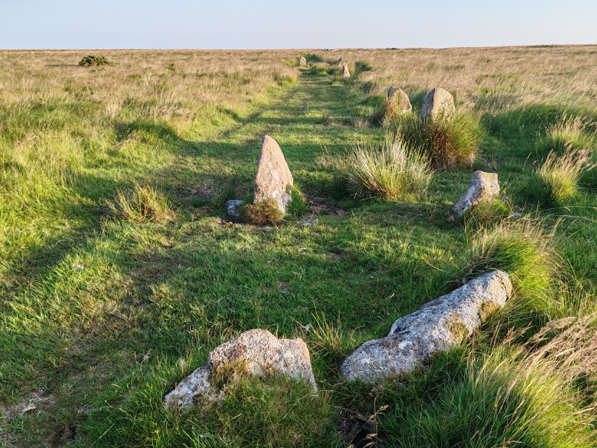 Click for full size image of Ringmoor Down Stone Row (PID:292529) Ringmoor Down Stone Row