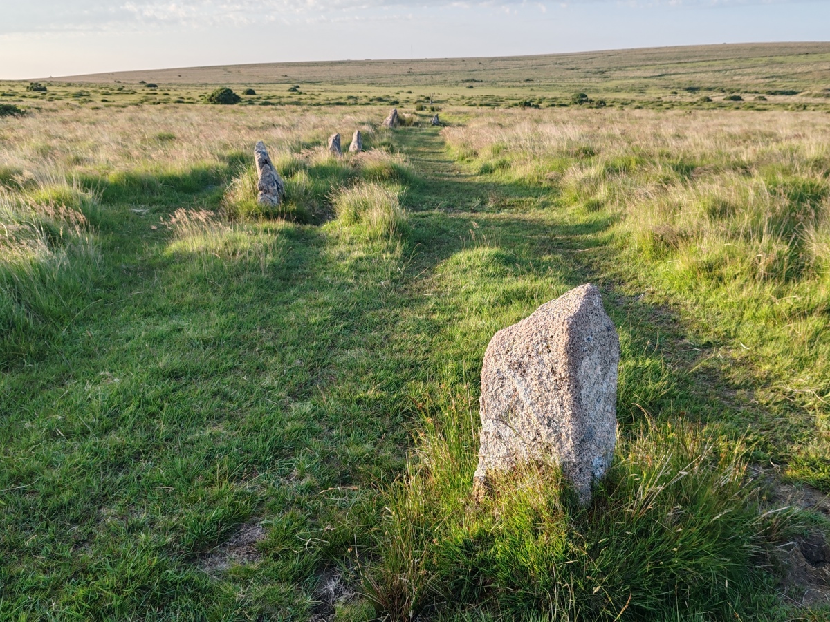 Click for full size image of Ringmoor Down Stone Row (PID:292531) Ringmoor Down Stone Row