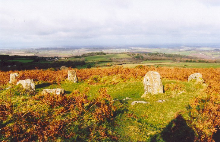 Looking north over the Cairn Circle on lower northern slopes of Mardon Down.  18 Nov 08.
Cheriton Bishop, on the A30, would be in the far distance.
