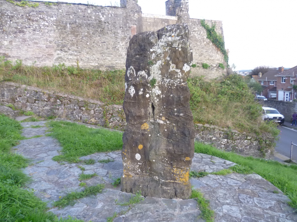 Click for the gallery page to add comments and vote (PID:233321) Pilton Long Stone