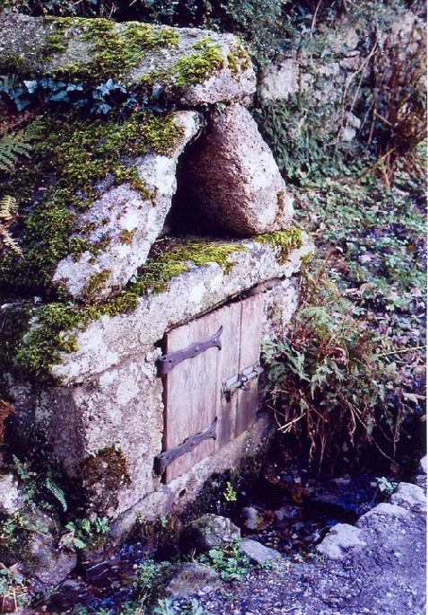 Click for the gallery page to add comments and vote (PID:17629) Saxon Well