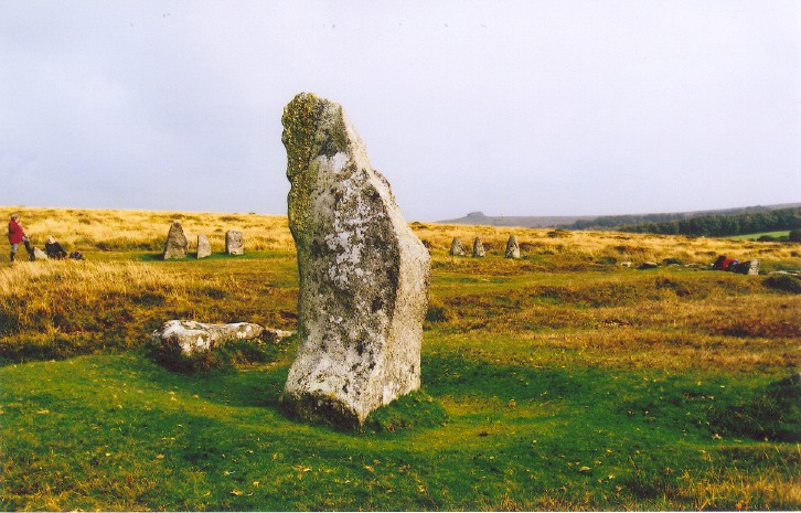 The view from the tallest stone at Scorhill towards three stones in the circle at 135 degs from its centre, and aligned with the granite knob of Kes Tor on the horizon. [Taken on a visit in mid-November.] 
I've reason to believe I may have picked up patterns of ritual movement focusing on Kes Tor at this angle, while dowsing. ( A possible line to Winter Solstice sunrise, maybe?)