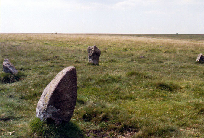 Click for the gallery page to add comments and vote (PID:9811) Ringmoor Down stone circle