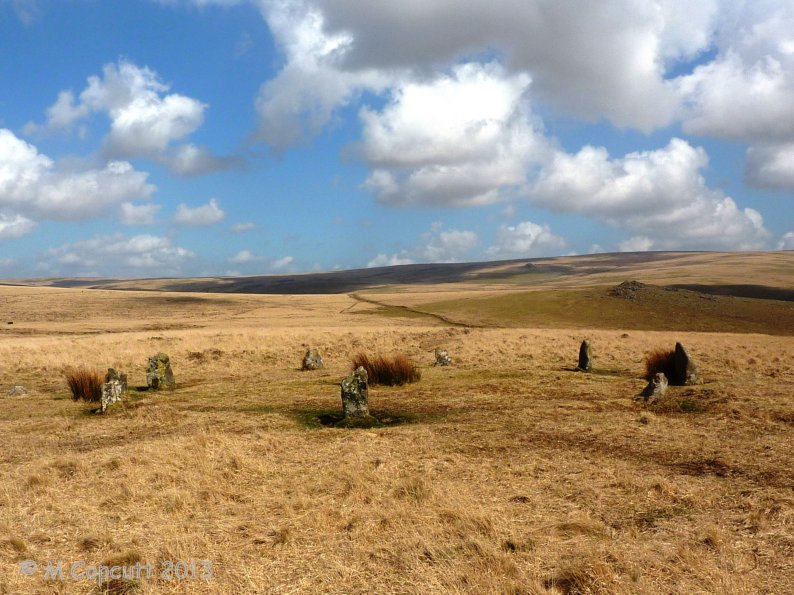 Click for the gallery page to add comments and vote (PID:108506) Ringmoor Down stone circle